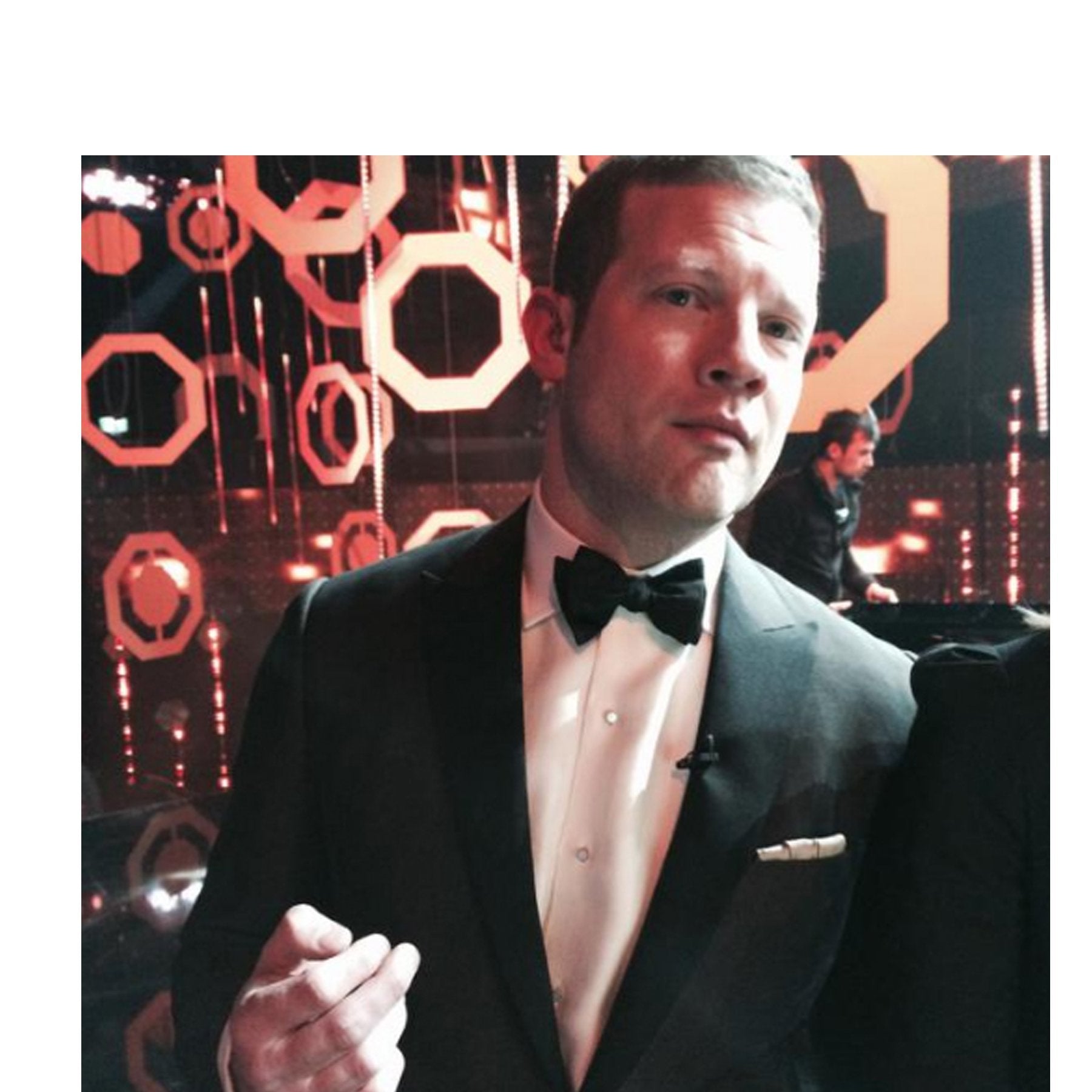 Dermot O’leary wearing his Emma Willis Bespoke Ivory Silk Pique Bib Front Evening Shirt hosting the National Tv Awards - Emma Willis